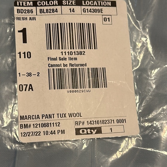 J.Crew Full Length Wide Leg Tuxedo Pant in Italian Wool for Women - Picture 12 of 13